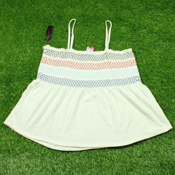 Ladies' No Boundaries Size XL Tank Top 2 PCS - Picture 6 of 6